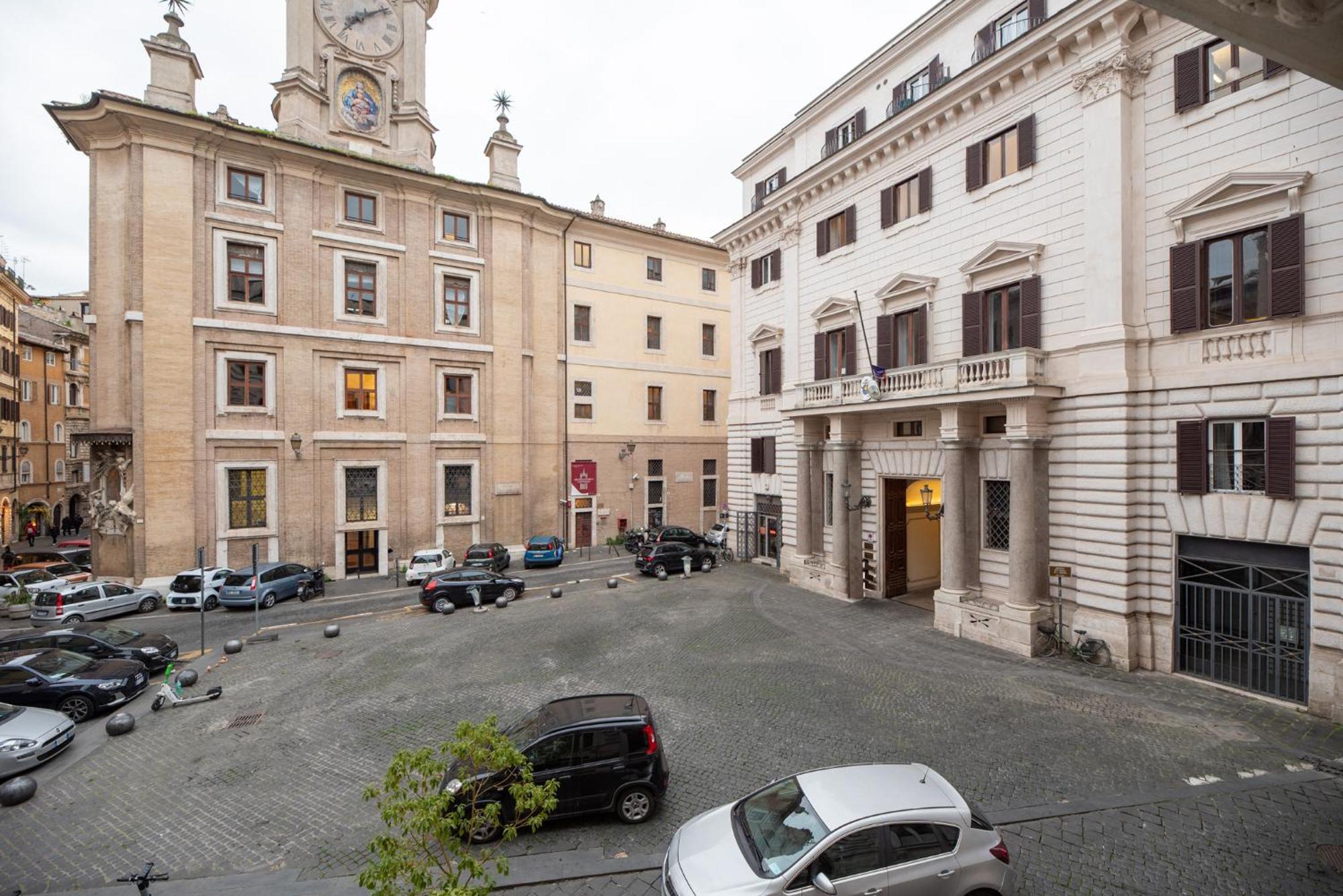 The Best In Rome Orologio Экстерьер фото